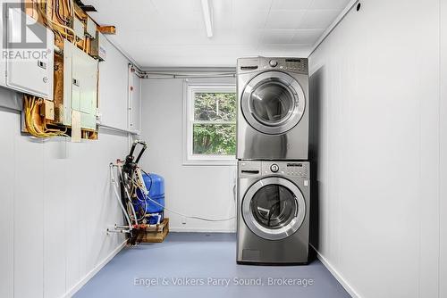 Bedroom 3 & laundry - 287 Pine Road, Magnetawan, ON 