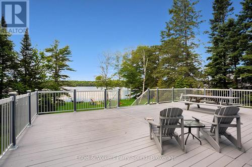 Lakeside deck - 287 Pine Road, Magnetawan, ON 