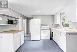 Kitchen - 