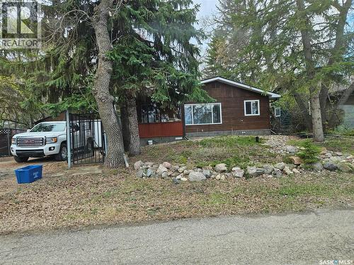 1105 6th AVENUE  Regina Beach, SK S0G 4C0