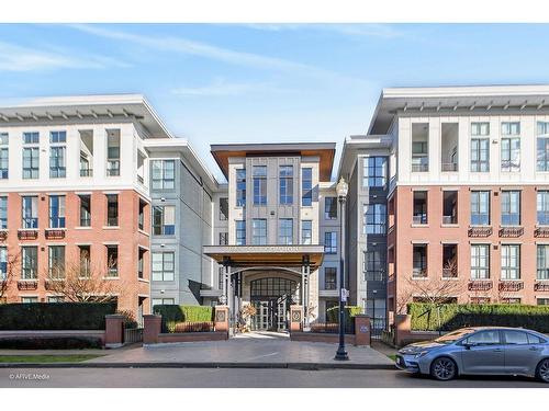 327 15137 33 AVENUE  Surrey, BC V3Z 0Y1