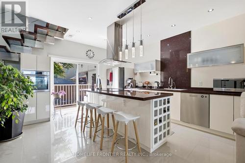 813 Lake Drive E, Georgina, ON 