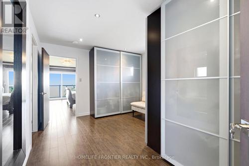 813 Lake Drive E, Georgina, ON 