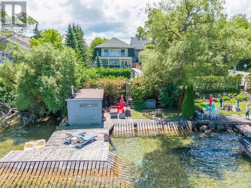 813 Lake Drive E, Georgina, ON 