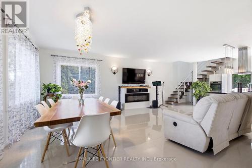 813 Lake Drive E, Georgina, ON 