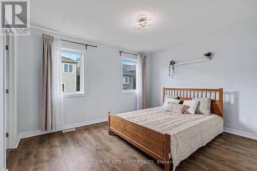 555 Foxlight Circle, Ottawa, ON 