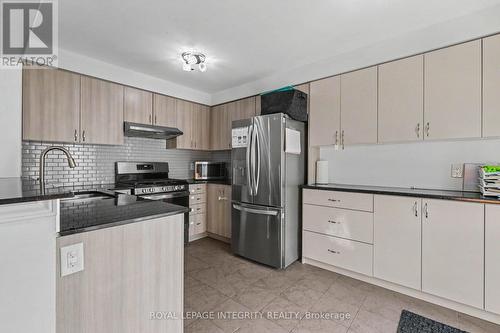 555 Foxlight Circle, Ottawa, ON 