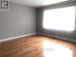116 ESTELLE AVENUE Toronto, ON M2N 5H5
