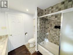 2nd floor 5pc main bathroom - 