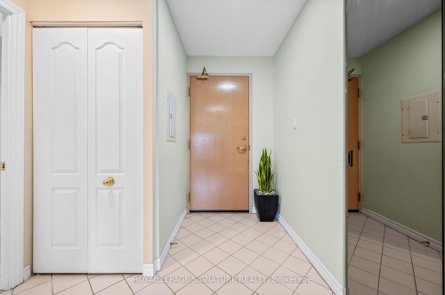 205-3 Dayspring Circle, Brampton, ON - Indoor Photo Showing Other Room