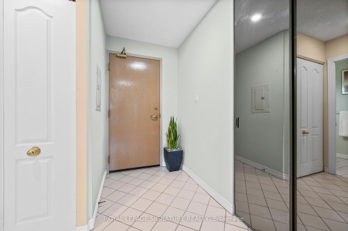 205-3 Dayspring Circle, Brampton, ON - Indoor Photo Showing Other Room