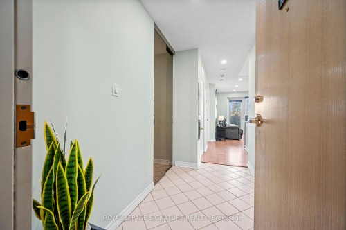 205-3 Dayspring Circle, Brampton, ON - Indoor Photo Showing Other Room