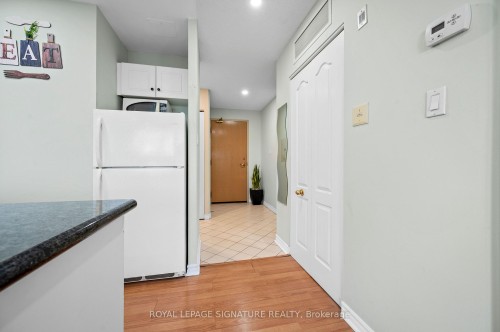 205-3 Dayspring Circle, Brampton, ON - Indoor Photo Showing Other Room