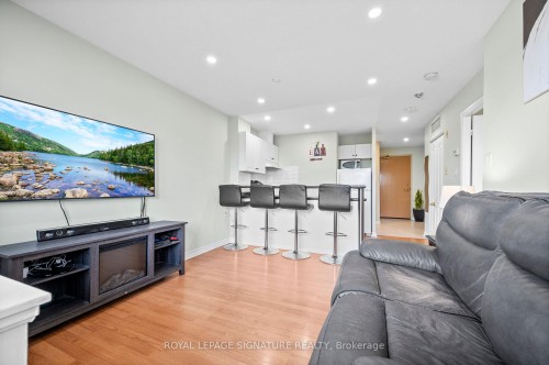 205-3 Dayspring Circle, Brampton, ON - Indoor Photo Showing Living Room