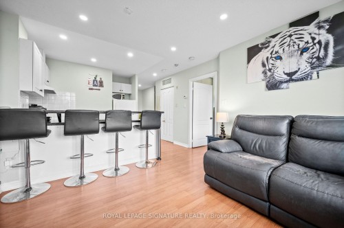 205-3 Dayspring Circle, Brampton, ON - Indoor Photo Showing Living Room
