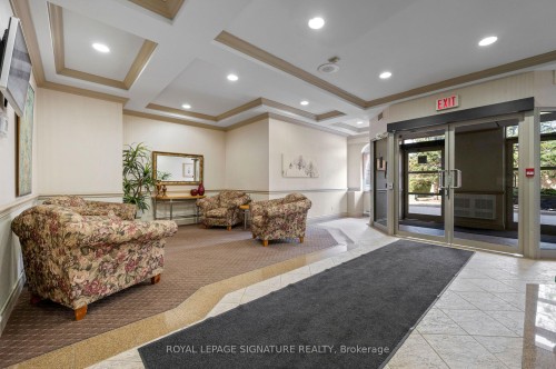 205-3 Dayspring Circle, Brampton, ON - Indoor Photo Showing Other Room