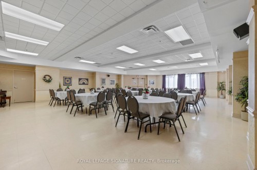 205-3 Dayspring Circle, Brampton, ON - Indoor Photo Showing Dining Room