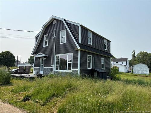 1186 Frenette St, Bathurst, NB 