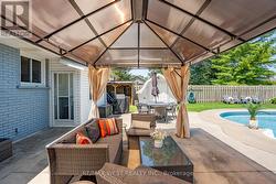 Outdoor sitting area - 