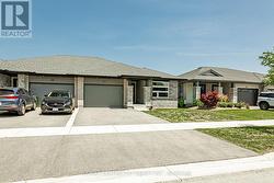 27 SILVERLEAF PATH St. Thomas, ON N5R 0N6