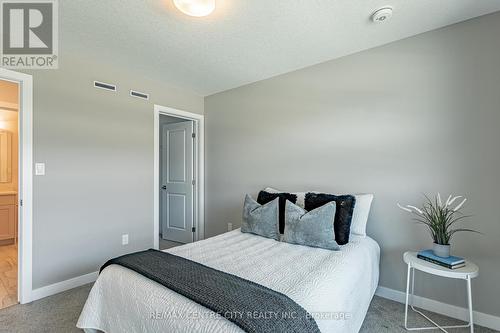 27 Silverleaf Path, St. Thomas, ON 