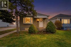 547 COCHRANE Road  Hamilton, ON L8K 3H4