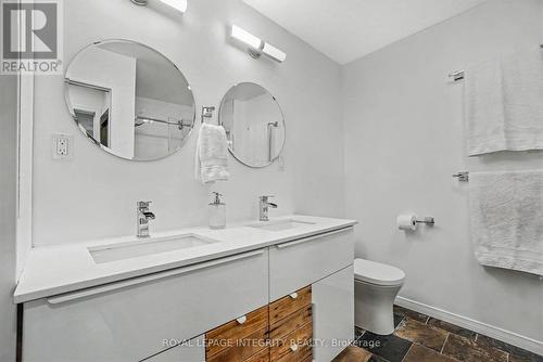 9 Holmwood Avenue, Ottawa, ON - Indoor Photo Showing Bathroom