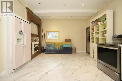 124 Upton Rd, Sault Ste. Marie, ON - Indoor With Fireplace