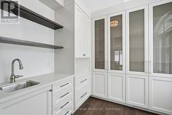 Kitchen walk-in Pantry - 