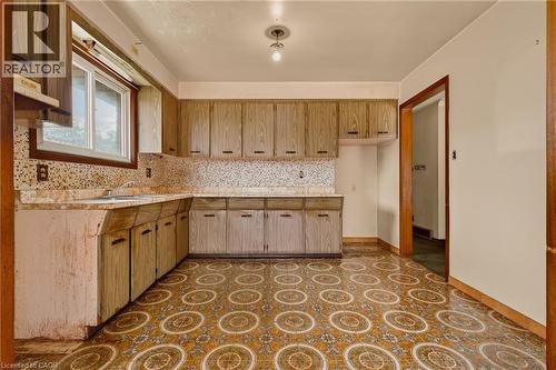 34 Windrush Crescent, Hamilton, ON 