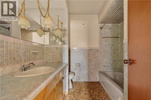 34 Windrush Crescent, Hamilton, ON 