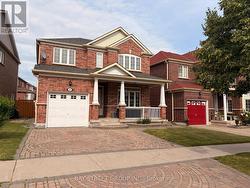211 STONEBRIDGE DRIVE Markham, ON L6C 2S2