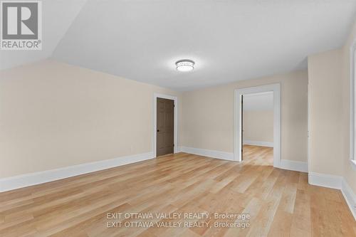 164 Maple Avenue, Pembroke, ON 