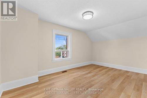 164 Maple Avenue, Pembroke, ON 