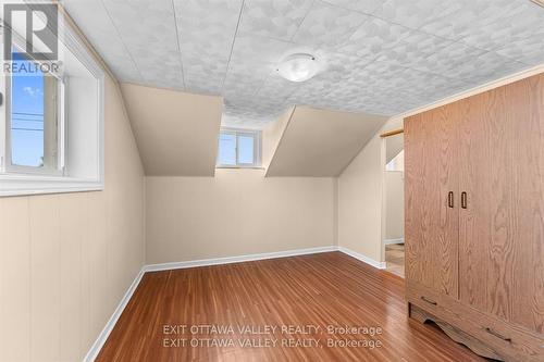 164 Maple Avenue, Pembroke, ON 