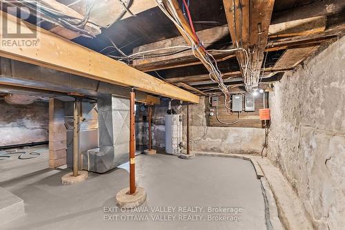 164 Maple Avenue, Pembroke, ON 