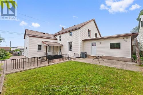 164 Maple Avenue, Pembroke, ON 