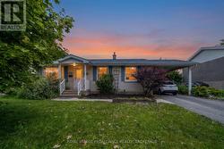282 GLEN CASTLE ROAD Kingston (City Southwest), ON K7M 4N8