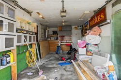 Garage - 
