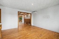 Salon - 