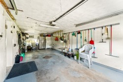 Garage - 
