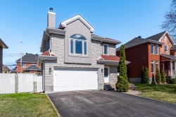 259 Rue Mirabel  Dollard-Des-Ormeaux, QC H9A 3H8