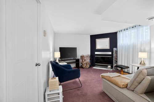 Family Room - 330 Rue Simoneau, Laval (Auteuil), QC 