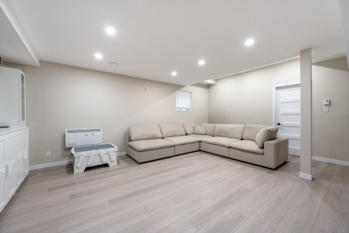 Family Room - 1896 Rue De Renaix, Laval (Vimont), QC 