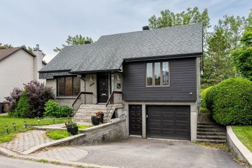 Front of Structure - 1896 Rue De Renaix, Laval (Vimont), QC 