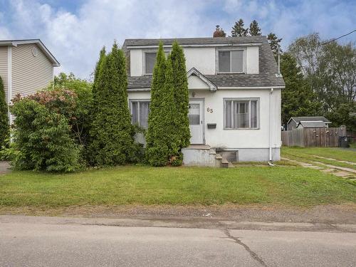 65 Kenogami Ave. N.  Thunder Bay, ON P7A 6C8