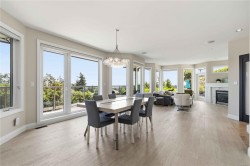424 Pelican Dr Colwood, BC V9C 0A4