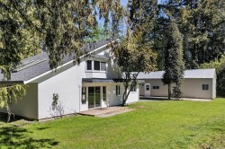 400 Manse Rd  French Creek, BC V9Y 2B2