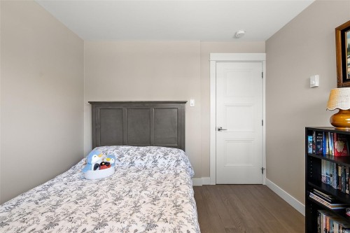 2485 Orchard Ave, Sidney, BC 