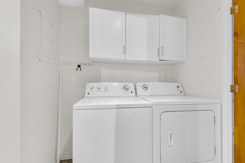 Laundry - 646 Rue Esther-Blondin, Saint-Jérôme, QC - Indoor Photo Showing Laundry Room